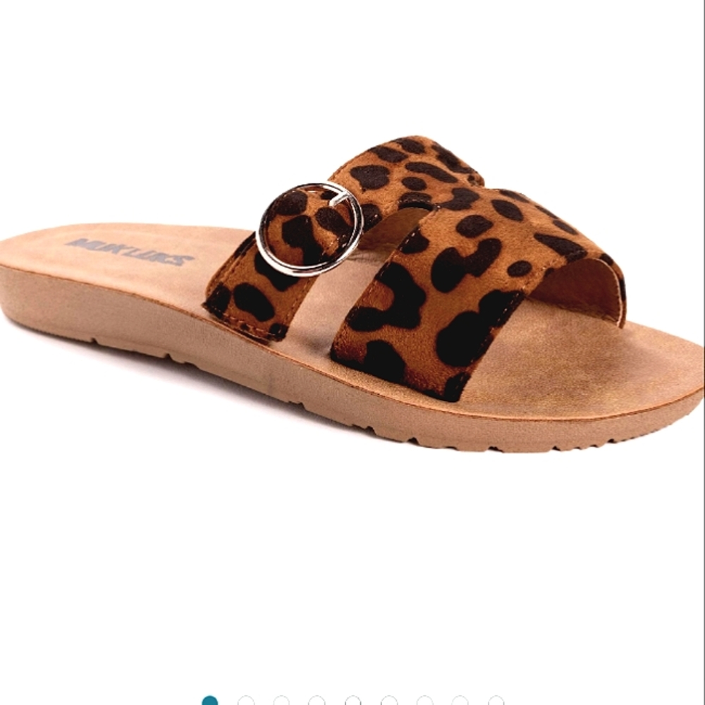 MUK LUKS Leopard Print Slides